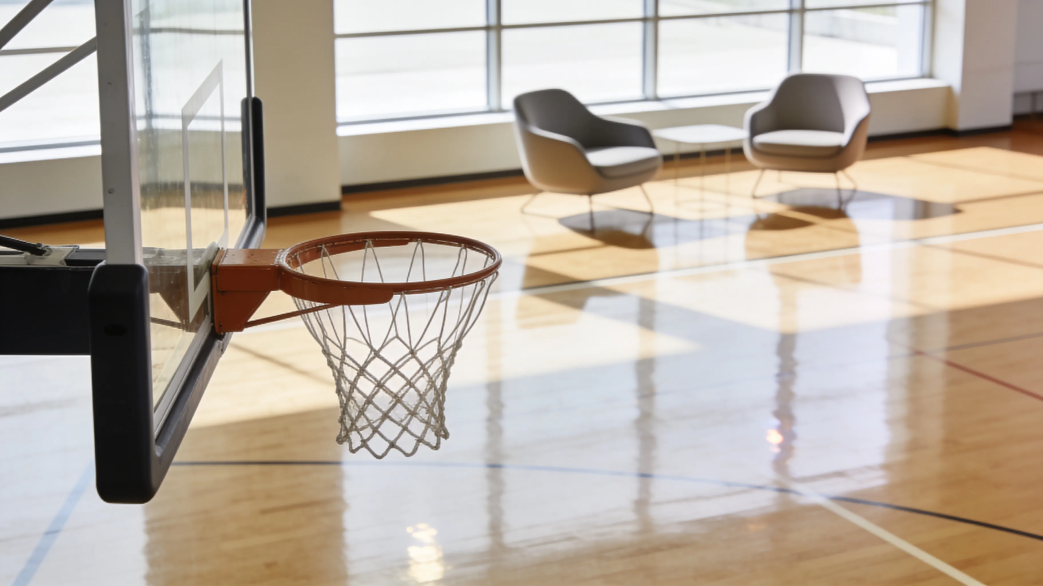 Receita Recorrente vs. à Vista no Basquete: Qual Modelo Dá Mais Estabilidade ao Seu Centro